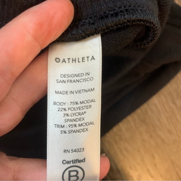Athleta womens black post om joggers M - Picture 2 of 9